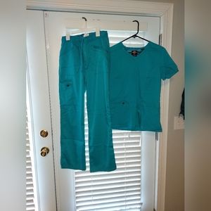 Womens Dickies scrubs, teal, s